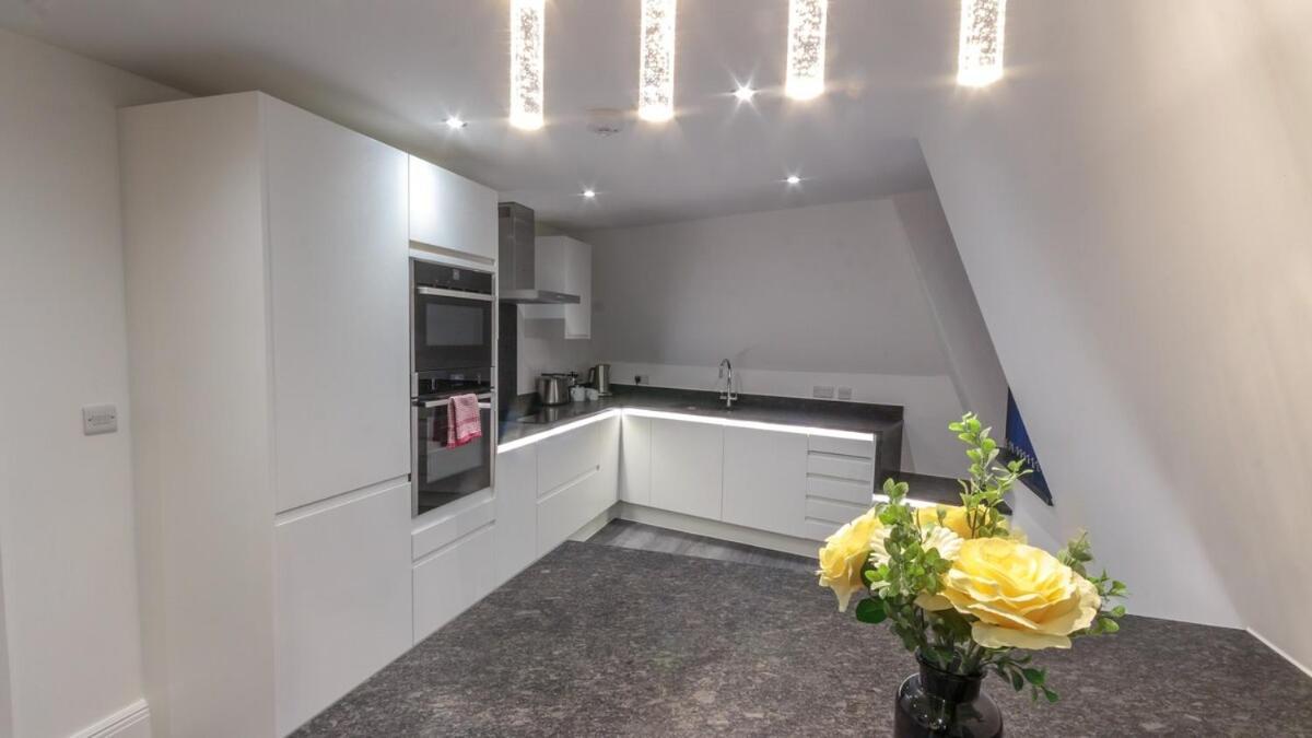 3 Bed - The Regency By Pureserviced Vakantiehuis *